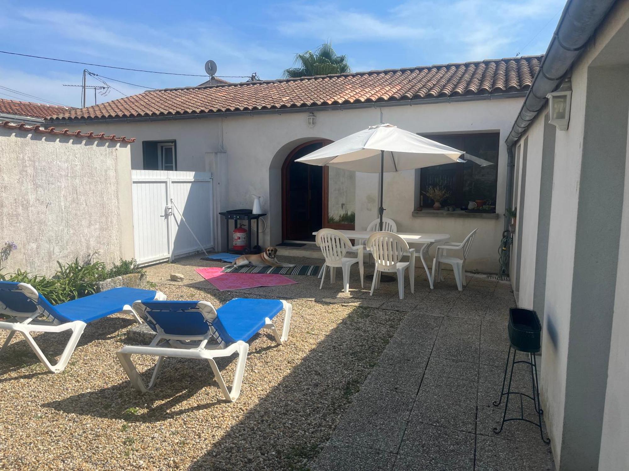 Un Air De Famille Bed & Breakfast Saint-Pierre-d'Oleron Exterior foto